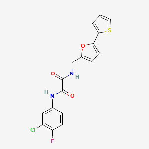 molecular formula C17H12ClFN2O3S B2556361 N'-(3-chloro-4-fluorophenyl)-N-{[5-(thiophen-2-yl)furan-2-yl]methyl}ethanediamide CAS No. 2034489-31-9