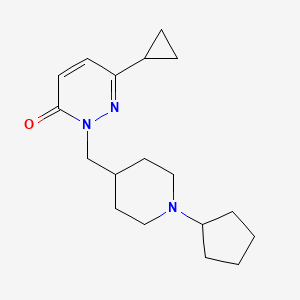 B2556605 2-[(1-Cyclopentylpiperidin-4-yl)methyl]-6-cyclopropyl-2,3-dihydropyridazin-3-one CAS No. 2097872-15-4