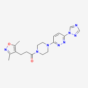 molecular formula C18H22N8O2 B2557199 1-(4-(6-(1H-1,2,4-triazol-1-yl)pyridazin-3-yl)piperazin-1-yl)-3-(3,5-dimethylisoxazol-4-yl)propan-1-one CAS No. 1797903-17-3
