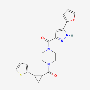 (3-(furan-2-yl)-1H-pyrazol-5-yl)(4-(2-(thiophen-2-yl)cyclopropanecarbonyl)piperazin-1-yl)methanone