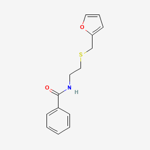 molecular formula C14H15NO2S B2557982 N-{2-[(2-furylmethyl)thio]ethyl}benzamide CAS No. 883003-08-5