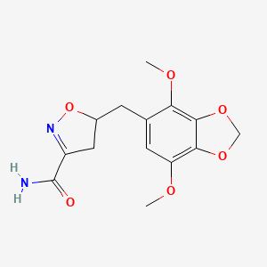 B2559620 5-[(4,7-Dimethoxy-1,3-benzodioxol-5-yl)methyl]-4,5-dihydro-3-isoxazolecarboxamide CAS No. 924871-59-0