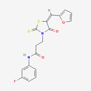 molecular formula C17H13FN2O3S2 B2559790 (E)-N-(3-fluorophenyl)-3-(5-(furan-2-ylmethylene)-4-oxo-2-thioxothiazolidin-3-yl)propanamide CAS No. 682783-42-2