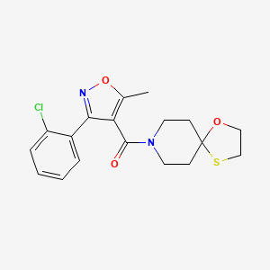 (3-(2-Chlorophenyl)-5-methylisoxazol-4-yl)(1-oxa-4-thia-8-azaspiro[4.5]decan-8-yl)methanone