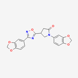 molecular formula C20H15N3O6 B2560452 1-(2H-1,3-BENZODIOXOL-5-YL)-4-[3-(2H-1,3-BENZODIOXOL-5-YL)-1,2,4-OXADIAZOL-5-YL]PYRROLIDIN-2-ONE CAS No. 946307-44-4