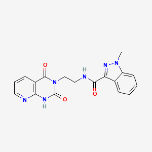molecular formula C18H16N6O3 B2560662 N-(2-(2,4-dioxo-1,2-dihydropyrido[2,3-d]pyrimidin-3(4H)-yl)ethyl)-1-methyl-1H-indazole-3-carboxamide CAS No. 2034271-44-6