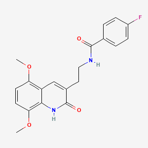 molecular formula C20H19FN2O4 B2563549 N-[2-(5,8-dimethoxy-2-oxo-1,2-dihydroquinolin-3-yl)ethyl]-4-fluorobenzamide CAS No. 851403-66-2