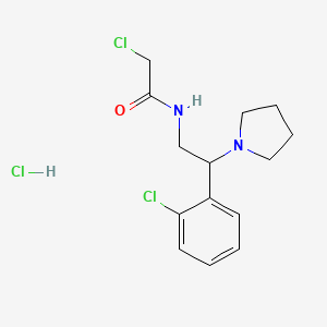 2-chloro-N-[2-(2-chlorophenyl)-2-(pyrrolidin-1-yl)ethyl]acetamide hydrochloride