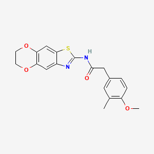 molecular formula C19H18N2O4S B2566967 N-(6,7-dihydro-[1,4]dioxino[2,3-f][1,3]benzothiazol-2-yl)-2-(4-methoxy-3-methylphenyl)acetamide CAS No. 955853-82-4