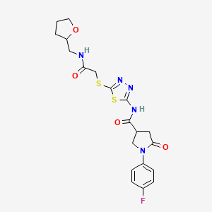 1-(4-fluorophenyl)-5-oxo-N-(5-((2-oxo-2-(((tetrahydrofuran-2-yl)methyl)amino)ethyl)thio)-1,3,4-thiadiazol-2-yl)pyrrolidine-3-carboxamide