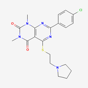 molecular formula C20H22ClN5O2S B2570341 7-(4-chlorophenyl)-1,3-dimethyl-5-((2-(pyrrolidin-1-yl)ethyl)thio)pyrimido[4,5-d]pyrimidine-2,4(1H,3H)-dione CAS No. 893917-19-6