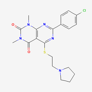 molecular formula C20H22ClN5O2S B2570341 7-(4-氯苯基)-1,3-二甲基-5-((2-(吡咯啉-1-基)乙基)硫代)嘧啶-2,4(1H,3H)-二酮 CAS No. 893917-19-6