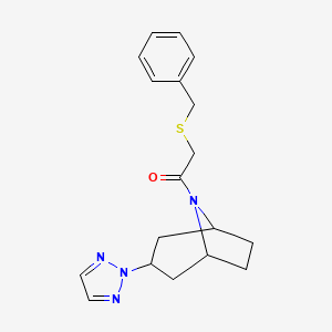 molecular formula C18H22N4OS B2572144 1-((1R,5S)-3-(2H-1,2,3-triazol-2-yl)-8-azabicyclo[3.2.1]octan-8-yl)-2-(benzylthio)ethanone CAS No. 2108362-78-1