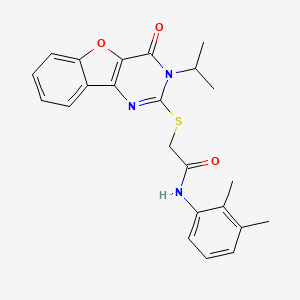 molecular formula C23H23N3O3S B2572556 N-(2,3-dimethylphenyl)-2-[(3-isopropyl-4-oxo-3,4-dihydro[1]benzofuro[3,2-d]pyrimidin-2-yl)thio]acetamide CAS No. 866873-89-4