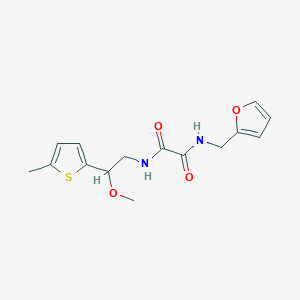 molecular formula C15H18N2O4S B2572615 N1-(furan-2-ylmethyl)-N2-(2-methoxy-2-(5-methylthiophen-2-yl)ethyl)oxalamide CAS No. 1706216-43-4