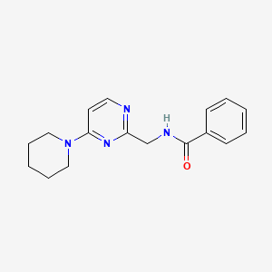 molecular formula C17H20N4O B2573665 N-((4-(piperidin-1-yl)pyrimidin-2-yl)methyl)benzamide CAS No. 1797249-29-6