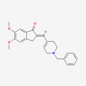 molecular formula C24H25NO3 B2574461 (E)-2-((1-benzyl-1,2,3,6-tetrahydropyridin-4-yl)methylene)-5,6-dimethoxy-2,3-dihydro-1H-inden-1-one CAS No. 923571-20-4
