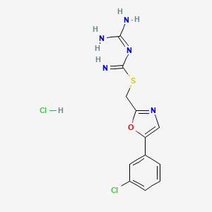 molecular formula C12H13Cl2N5OS B2583030 N-[amino({[5-(3-chlorophenyl)-1,3-oxazol-2-yl]methyl}sulfanyl)methylidene]guanidine hydrochloride CAS No. 2288032-81-3