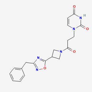 1-(3-(3-(3-benzyl-1,2,4-oxadiazol-5-yl)azetidin-1-yl)-3-oxopropyl)pyrimidine-2,4(1H,3H)-dione