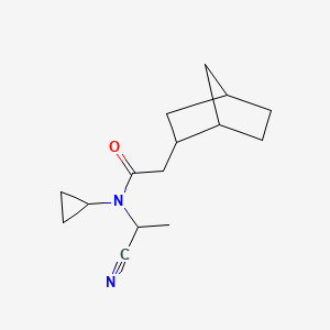 molecular formula C15H22N2O B2586620 2-{bicyclo[2.2.1]heptan-2-yl}-N-(1-cyanoethyl)-N-cyclopropylacetamide CAS No. 2094569-10-3