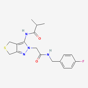 molecular formula C18H21FN4O2S B2586690 N-(2-(2-((4-fluorobenzyl)amino)-2-oxoethyl)-4,6-dihydro-2H-thieno[3,4-c]pyrazol-3-yl)isobutyramide CAS No. 1105250-55-2