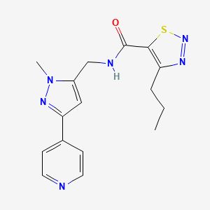 molecular formula C16H18N6OS B2587096 N-{[1-methyl-3-(pyridin-4-yl)-1H-pyrazol-5-yl]methyl}-4-propyl-1,2,3-thiadiazole-5-carboxamide CAS No. 2309751-22-0