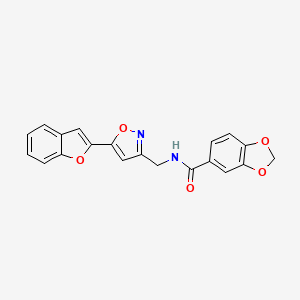 molecular formula C20H14N2O5 B2591726 N-((5-(benzofuran-2-yl)isoxazol-3-yl)methyl)benzo[d][1,3]dioxole-5-carboxamide CAS No. 1105242-10-1