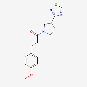 1-(3-(1,2,4-Oxadiazol-3-yl)pyrrolidin-1-yl)-3-(4-methoxyphenyl)propan-1-one