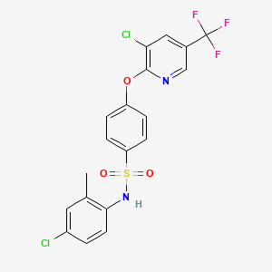 molecular formula C19H13Cl2F3N2O3S B2596034 N-(4-Chloro-2-methylphenyl)-4-((3-chloro-5-(trifluoromethyl)-2-pyridinyl)oxy)benzenesulfonamide CAS No. 338775-40-9