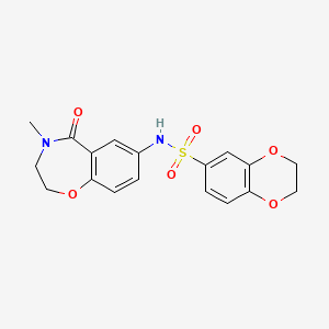 molecular formula C18H18N2O6S B2596241 N-(4-methyl-5-oxo-2,3,4,5-tetrahydrobenzo[f][1,4]oxazepin-7-yl)-2,3-dihydrobenzo[b][1,4]dioxine-6-sulfonamide CAS No. 922006-96-0
