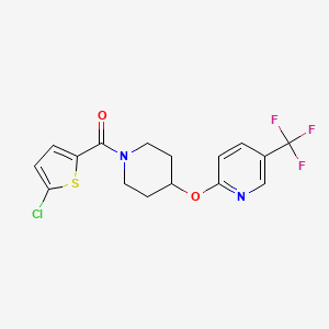 molecular formula C16H14ClF3N2O2S B2598856 (5-Chlorothiophen-2-yl)(4-((5-(trifluoromethyl)pyridin-2-yl)oxy)piperidin-1-yl)methanone CAS No. 1421529-06-7