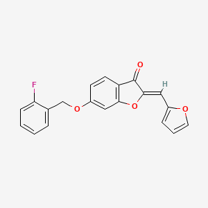 molecular formula C20H13FO4 B2602283 (Z)-6-((2-fluorobenzyl)oxy)-2-(furan-2-ylmethylene)benzofuran-3(2H)-one CAS No. 622790-37-8