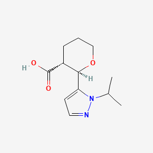 (2R,3R)-2-[1-(propan-2-yl)-1H-pyrazol-5-yl]oxane-3-carboxylic acid
