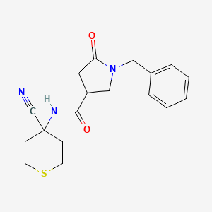 1-benzyl-N-(4-cyanothian-4-yl)-5-oxopyrrolidine-3-carboxamide