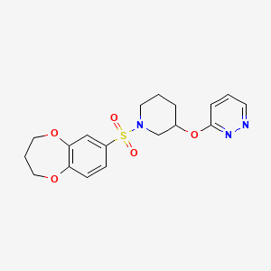molecular formula C18H21N3O5S B2605652 3-((1-((3,4-dihydro-2H-benzo[b][1,4]dioxepin-7-yl)sulfonyl)piperidin-3-yl)oxy)pyridazine CAS No. 2034501-91-0