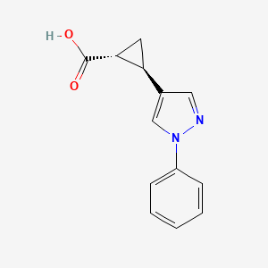 B2607346 (1R,2R)-2-(1-Phenylpyrazol-4-yl)cyclopropane-1-carboxylic acid CAS No. 2227692-23-9