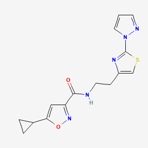 molecular formula C15H15N5O2S B2608147 5-cyclopropyl-N-{2-[2-(1H-pyrazol-1-yl)-1,3-thiazol-4-yl]ethyl}-1,2-oxazole-3-carboxamide CAS No. 1428355-48-9