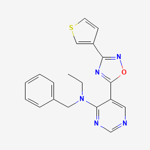 N-benzyl-N-ethyl-5-(3-(thiophen-3-yl)-1,2,4-oxadiazol-5-yl)pyrimidin-4-amine