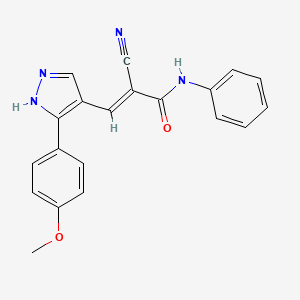 (E)-2-Cyano-3-[5-(4-methoxyphenyl)-1H-pyrazol-4-yl]-N-phenylprop-2-enamide