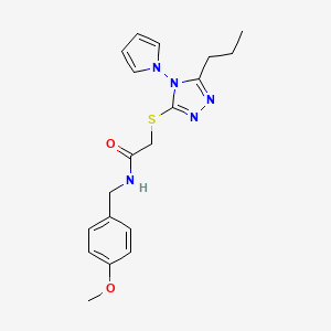 molecular formula C19H23N5O2S B2617768 N-[(4-methoxyphenyl)methyl]-2-{[5-propyl-4-(1H-pyrrol-1-yl)-4H-1,2,4-triazol-3-yl]sulfanyl}acetamide CAS No. 896295-87-7