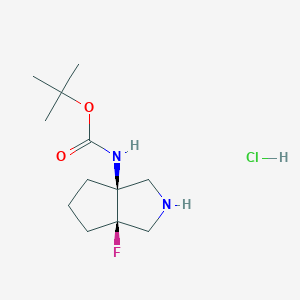 molecular formula C12H22ClFN2O2 B2622586 Tert-butyl N-[(3aR,6aS)-3a-fluoro-1,2,3,4,5,6-hexahydrocyclopenta[c]pyrrol-6a-yl]carbamate;hydrochloride CAS No. 2416217-74-6