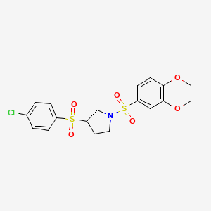 molecular formula C18H18ClNO6S2 B2624399 3-((4-Chlorophenyl)sulfonyl)-1-((2,3-dihydrobenzo[b][1,4]dioxin-6-yl)sulfonyl)pyrrolidine CAS No. 1795299-03-4