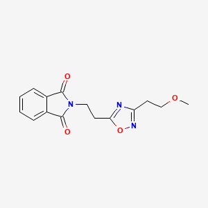 molecular formula C15H15N3O4 B2624469 2-(2-(3-(2-Methoxyethyl)-1,2,4-oxadiazol-5-yl)ethyl)isoindoline-1,3-dione CAS No. 2034328-02-2