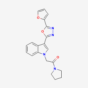 molecular formula C20H18N4O3 B2626889 2-(3-(5-(呋喃-2-基)-1,3,4-噁二唑-2-基)-1H-吲哚-1-基)-1-(吡咯啉-1-基)乙酮 CAS No. 1021054-51-2