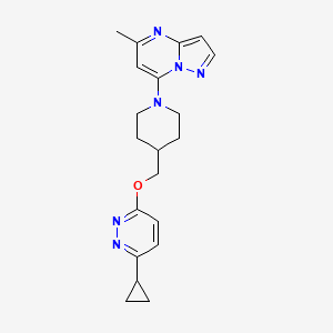B2626993 7-[4-[(6-Cyclopropylpyridazin-3-yl)oxymethyl]piperidin-1-yl]-5-methylpyrazolo[1,5-a]pyrimidine CAS No. 2379995-88-5