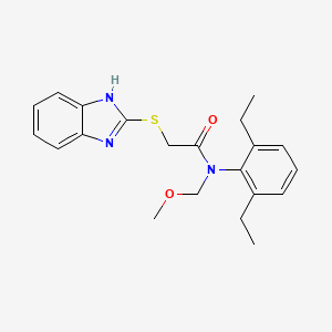 molecular formula C21H25N3O2S B2630618 2-(1H-benzimidazol-2-ylsulfanyl)-N-(2,6-diethylphenyl)-N-(methoxymethyl)acetamide CAS No. 305348-07-6