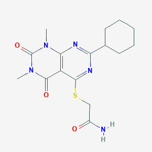 molecular formula C16H21N5O3S B2631080 2-((2-Cyclohexyl-6,8-dimethyl-5,7-dioxo-5,6,7,8-tetrahydropyrimido[4,5-d]pyrimidin-4-yl)thio)acetamide CAS No. 893913-16-1