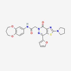 molecular formula C24H23N5O5S B2631156 N-(3,4-dihydro-2H-1,5-benzodioxepin-7-yl)-2-[7-(furan-2-yl)-4-oxo-2-(pyrrolidin-1-yl)-4H,5H-[1,3]thiazolo[4,5-d]pyridazin-5-yl]acetamide CAS No. 1105207-67-7