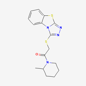 1-(2-Methylpiperidin-1-yl)-2-([1,2,4]triazolo[3,4-b][1,3]benzothiazol-1-ylsulfanyl)ethanone