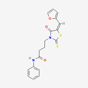 molecular formula C18H16N2O3S2 B2634963 (E)-4-(5-(furan-2-ylmethylene)-4-oxo-2-thioxothiazolidin-3-yl)-N-phenylbutanamide CAS No. 637318-72-0